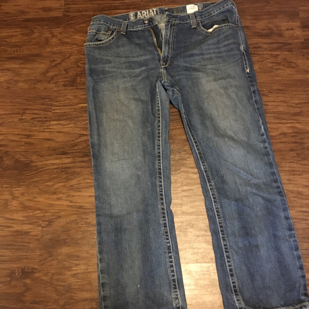 Like new Men’s Arita jeans